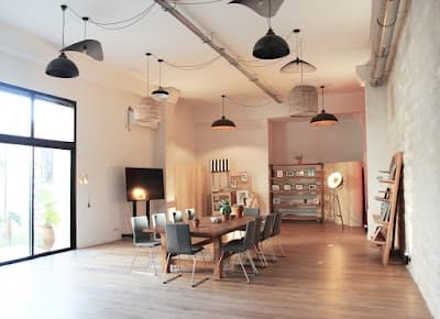 The Island - Coworking, Bureaux, Salles & Jardins